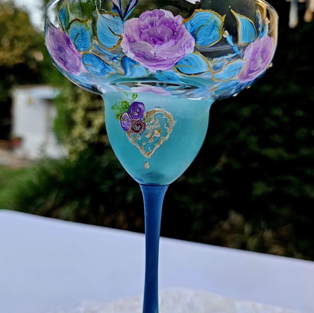 SOLD~ Set of two lead-free crystal Margarita glasses painted pink and blue roses - Picture 10 of 10